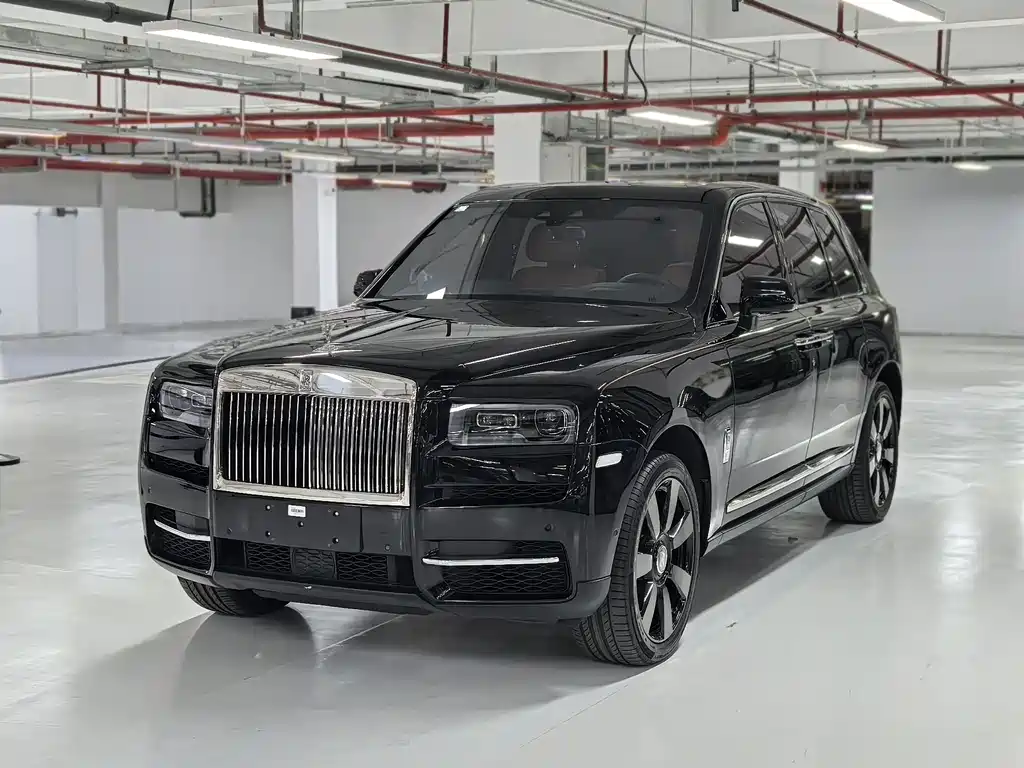 Rolls-Royce Cullinan 2022 — фото 1