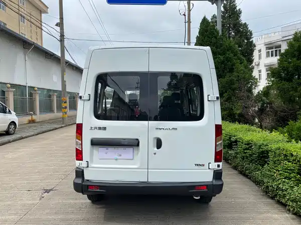 Maxus V80 2011