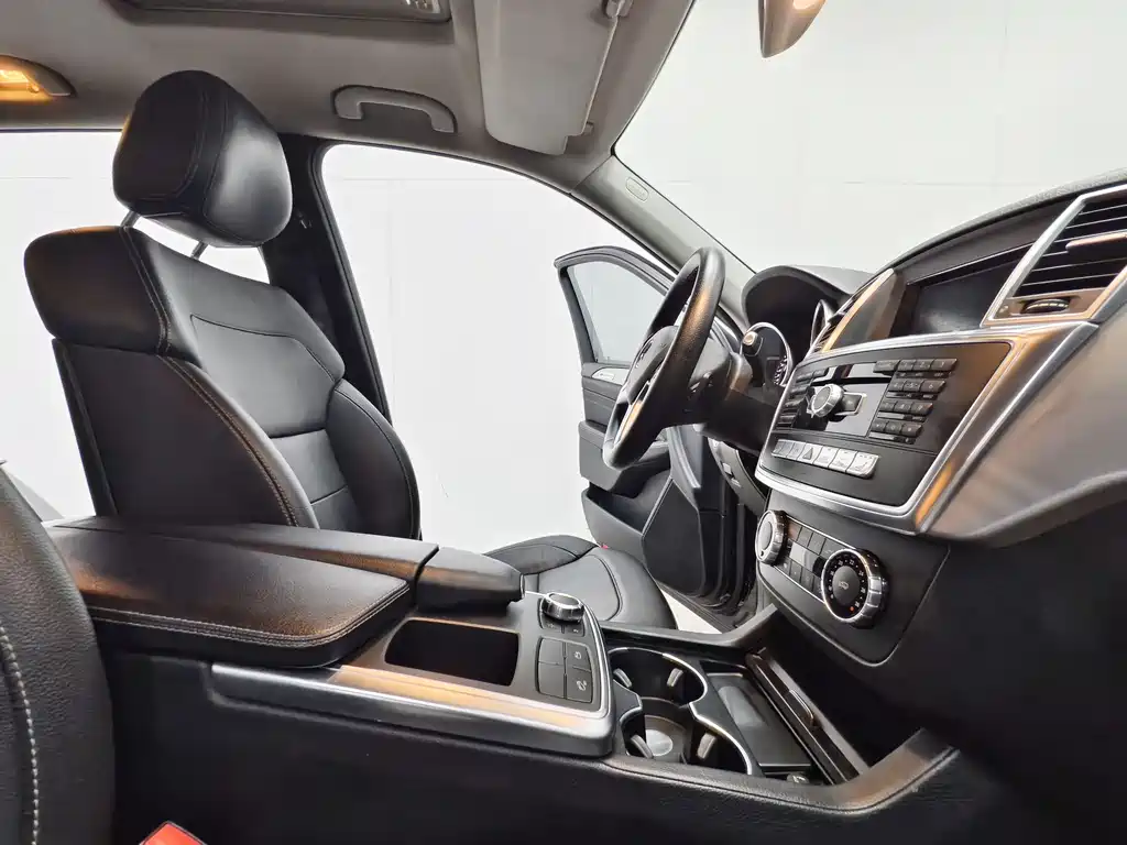 Mercedes-Benz M-Class 2014 — фото 15