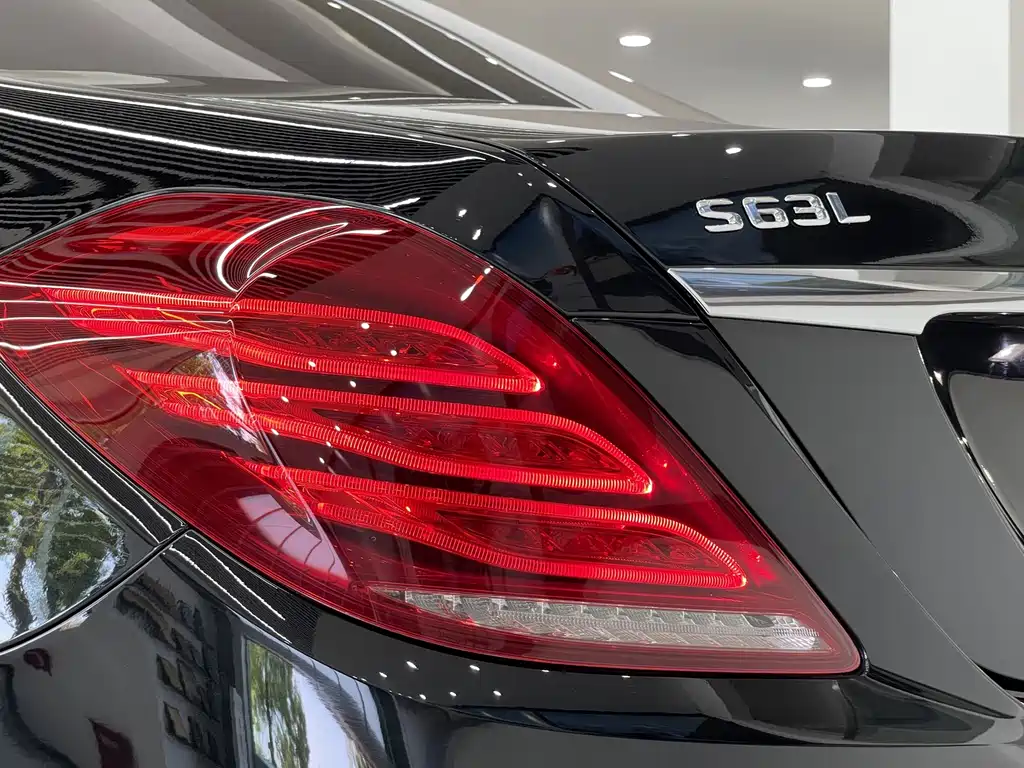 Mercedes-Benz S-Class AMG 2016 — фото 11