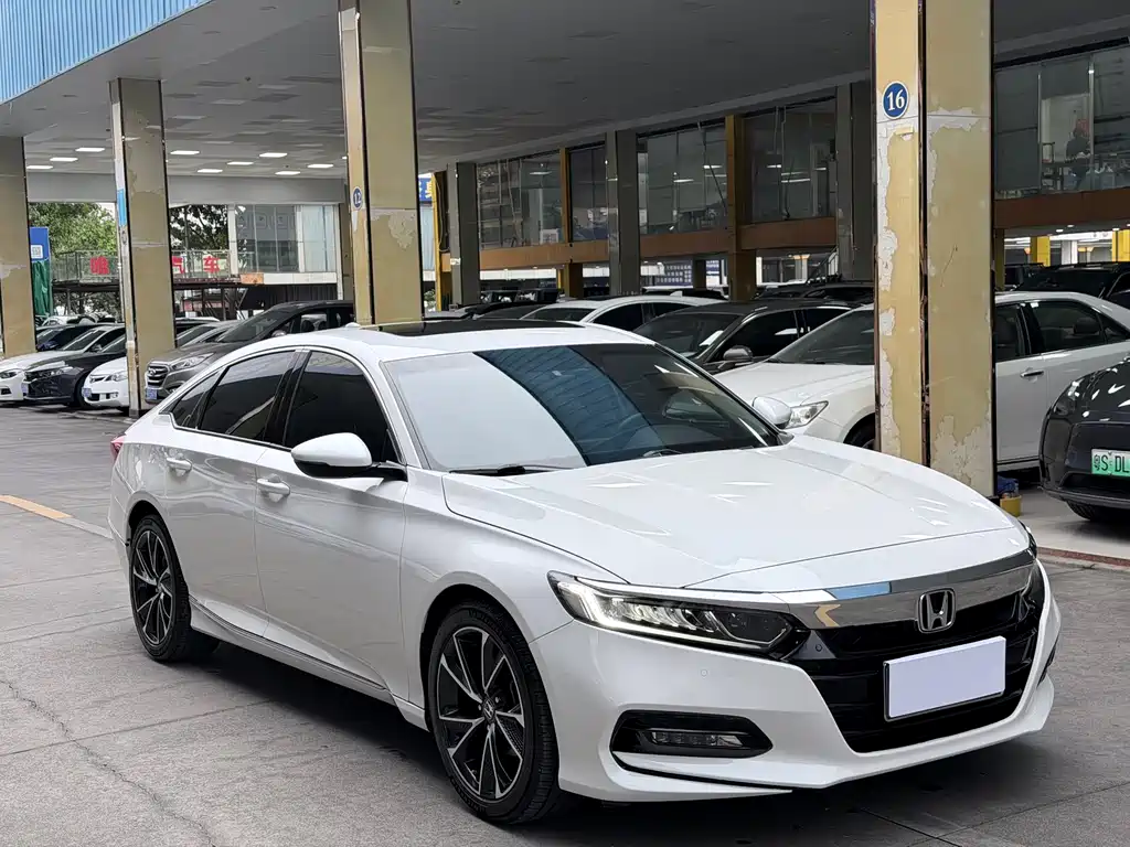 Honda Accord 2019 — фото 3