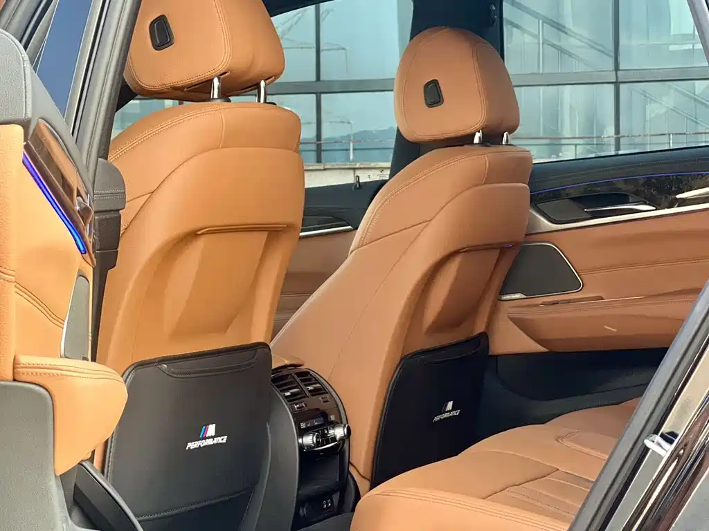 BMW 6 Series GT 2023 — фото 16