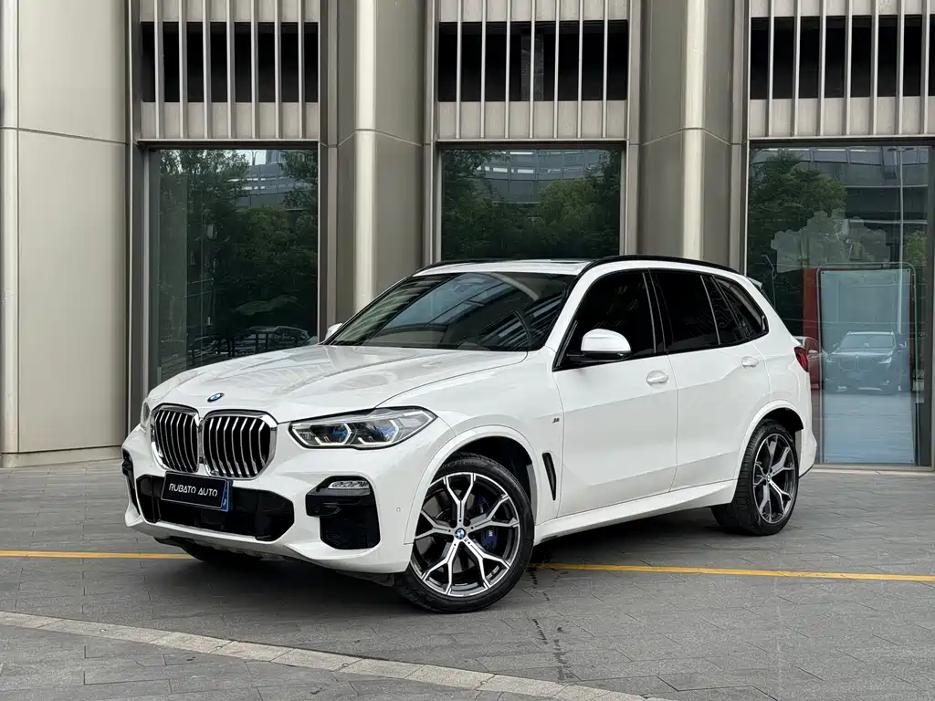 BMW X5 2019 — фото 1