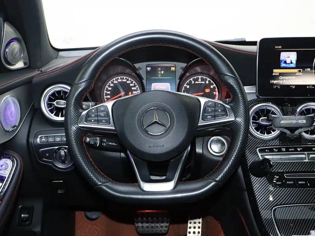 Mercedes-Benz GLC AMG 2018 — фото 21