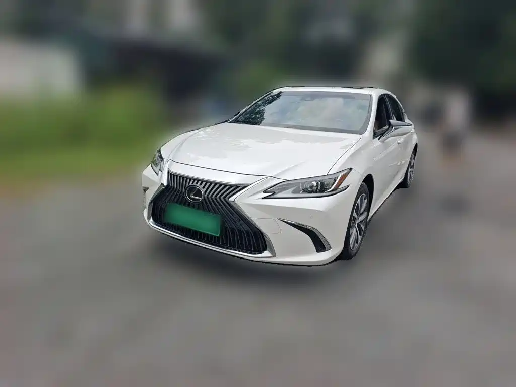 Lexus ES 2021 — фото 2