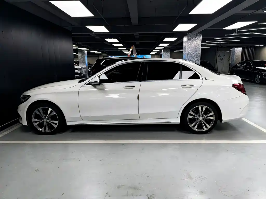 Mercedes-Benz C-Class 2016 — фото 21