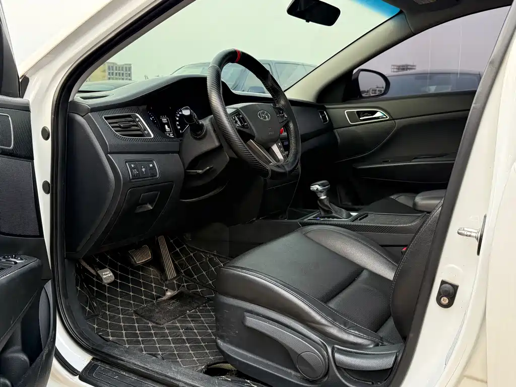 Hyundai Mistra 2015 — фото 4
