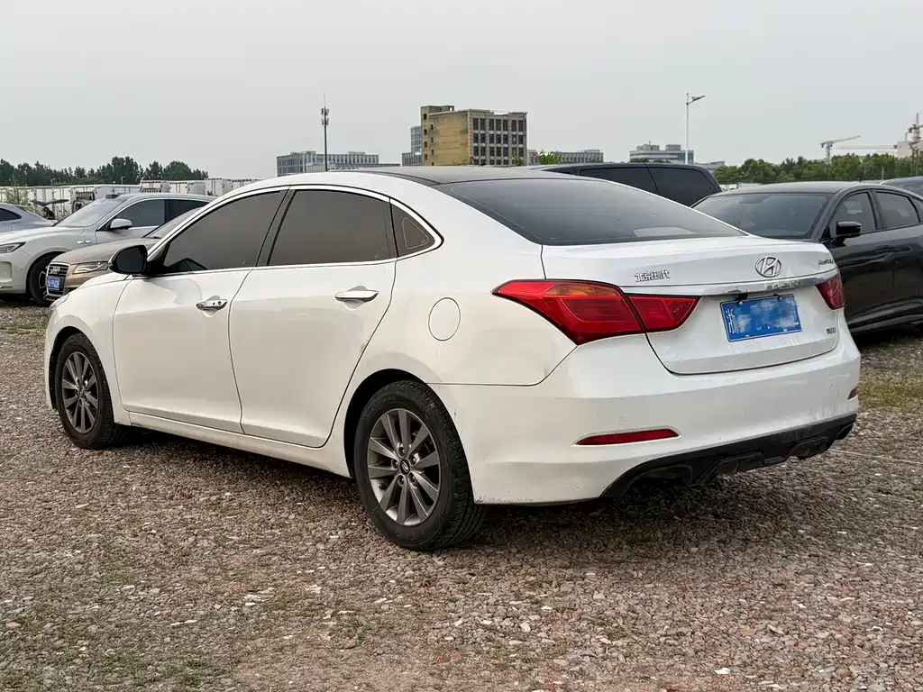 Hyundai Mistra 2015 — фото 9
