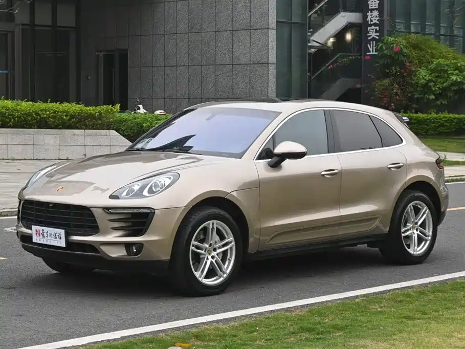Porsche Macan 2015 — фото 1