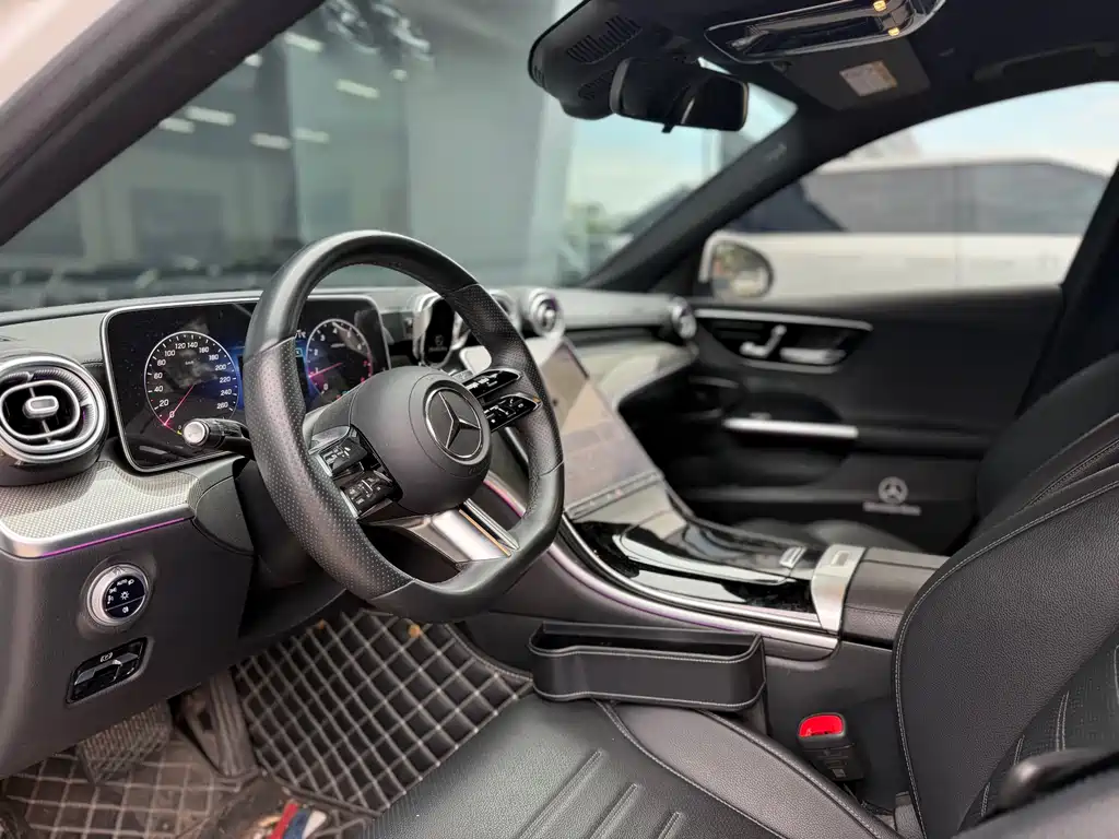 Mercedes-Benz C-Class 2022 — фото 7