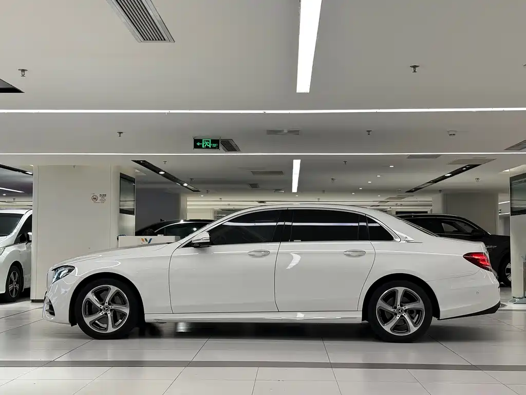 Mercedes-Benz E-Class 2018 — фото 4