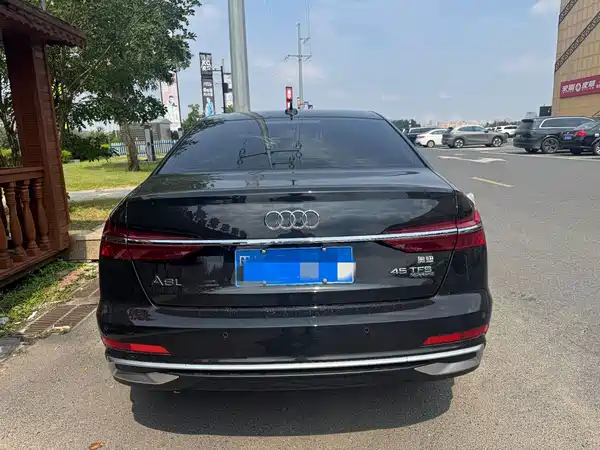 Audi A6L 2025