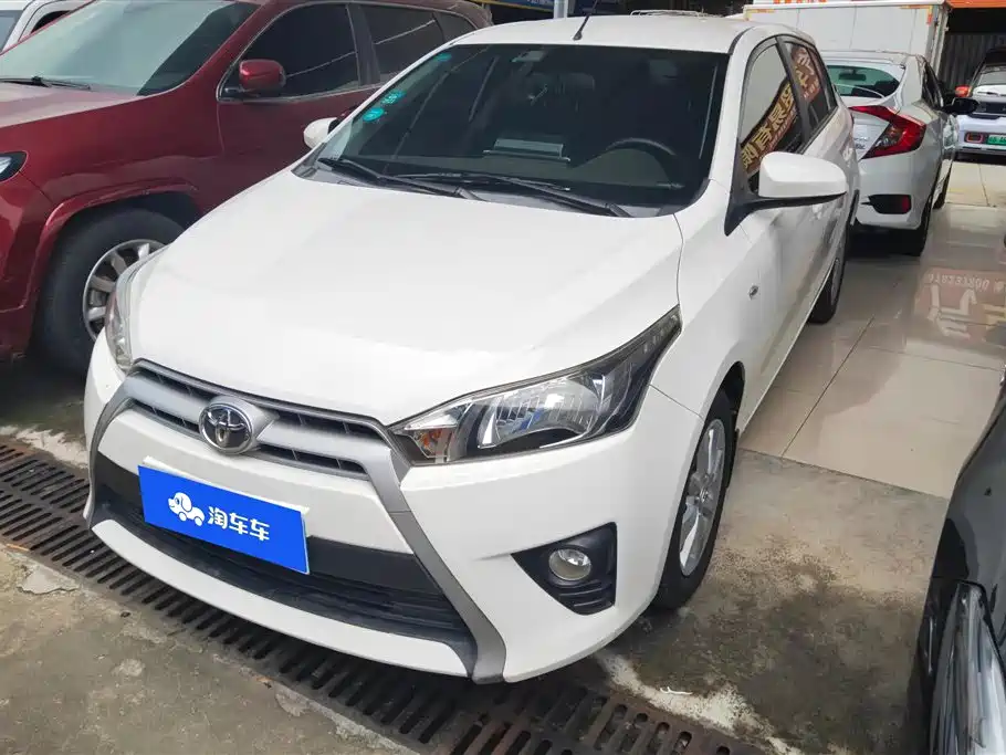 Toyota Yaris L 2015
