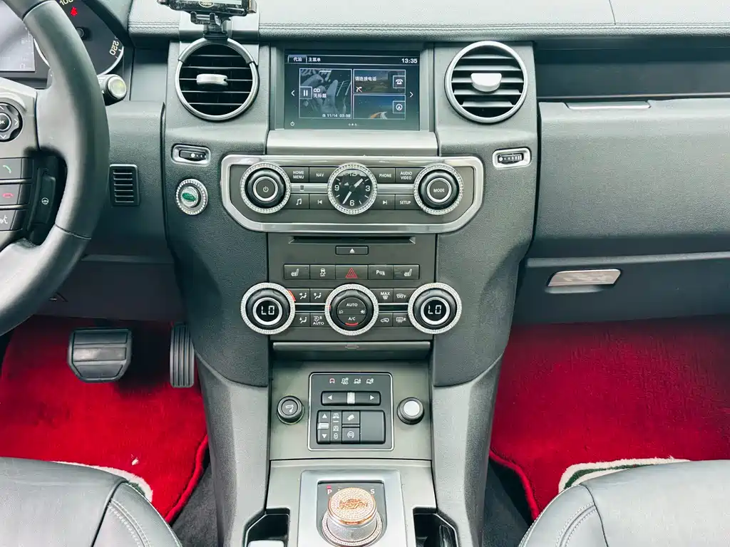 Land Rover Discovery 2016 — фото 21