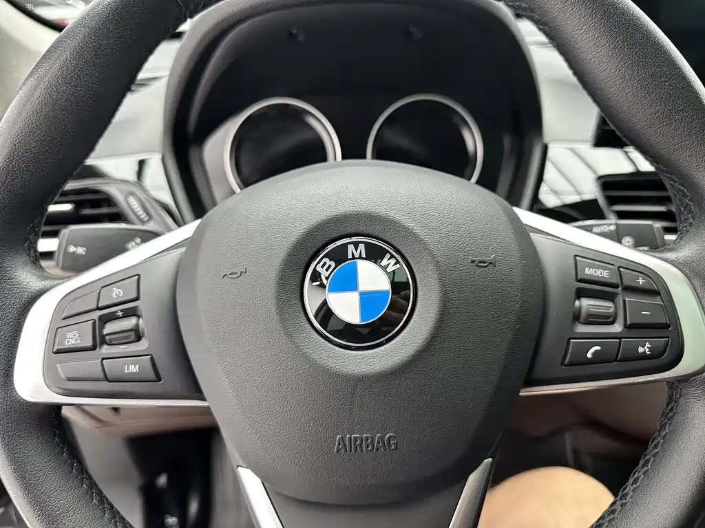 BMW X1 2022 — фото 13