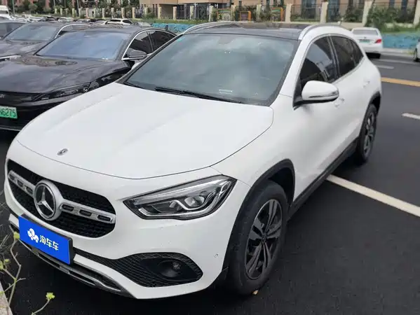Mercedes-Benz GLA 2021