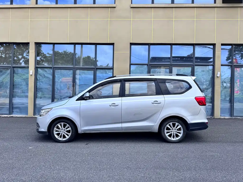 Baojun 730 2016