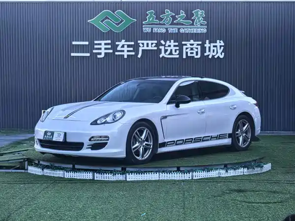 Porsche Panamera 2013