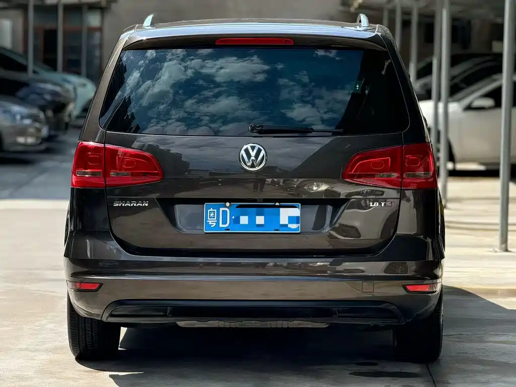 Volkswagen Sharan 2015 — фото 9