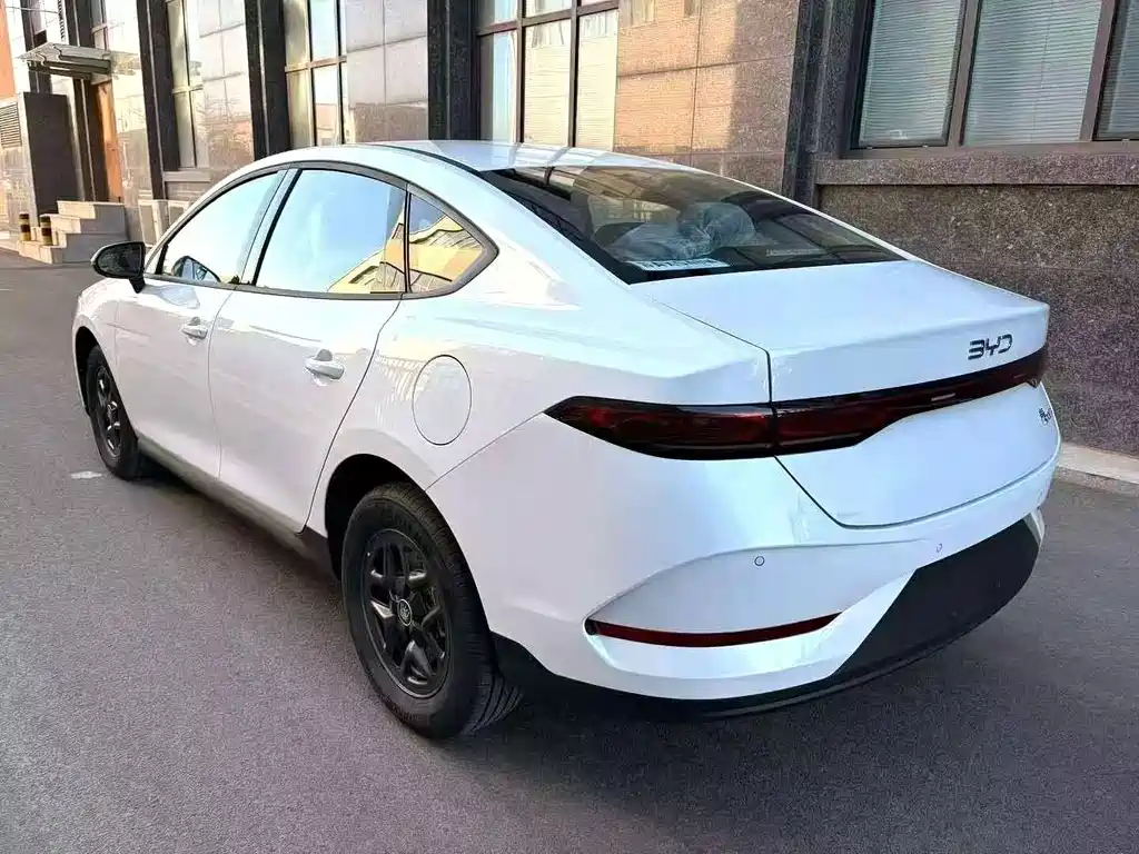 BYD Qin PLUS 2026 — фото 4