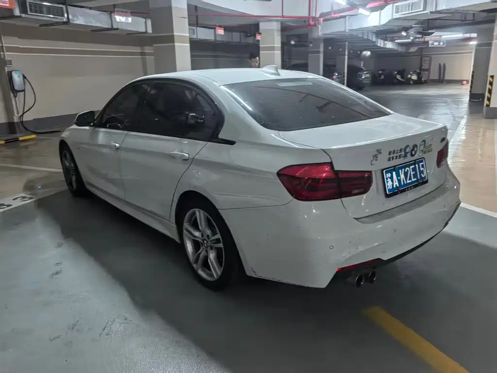 BMW 3 Series 2018 — фото 6