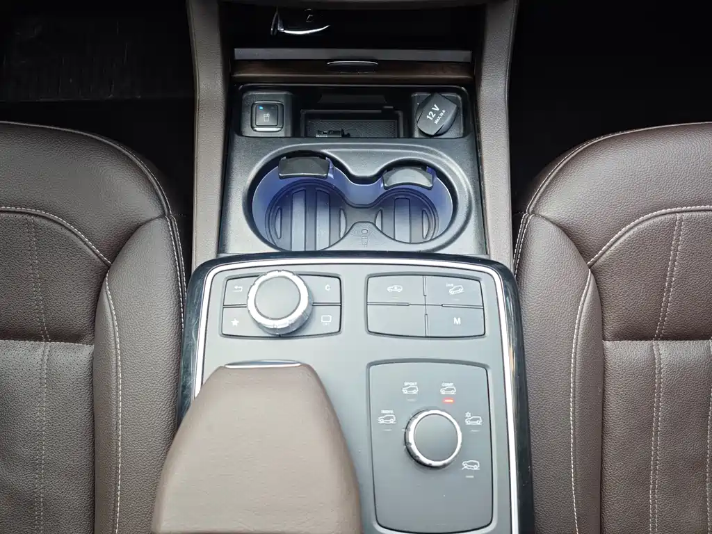 Mercedes-Benz GLE 2018 — фото 15