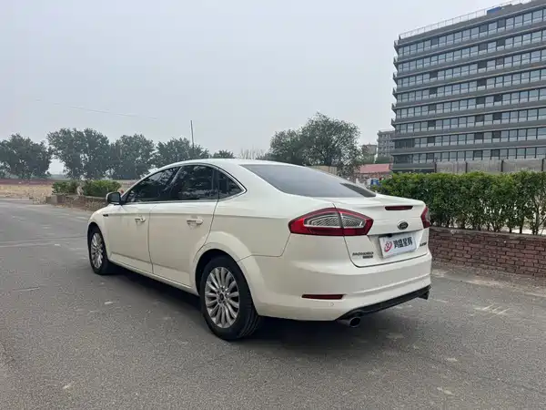 Ford Mondeo-Winning 2011