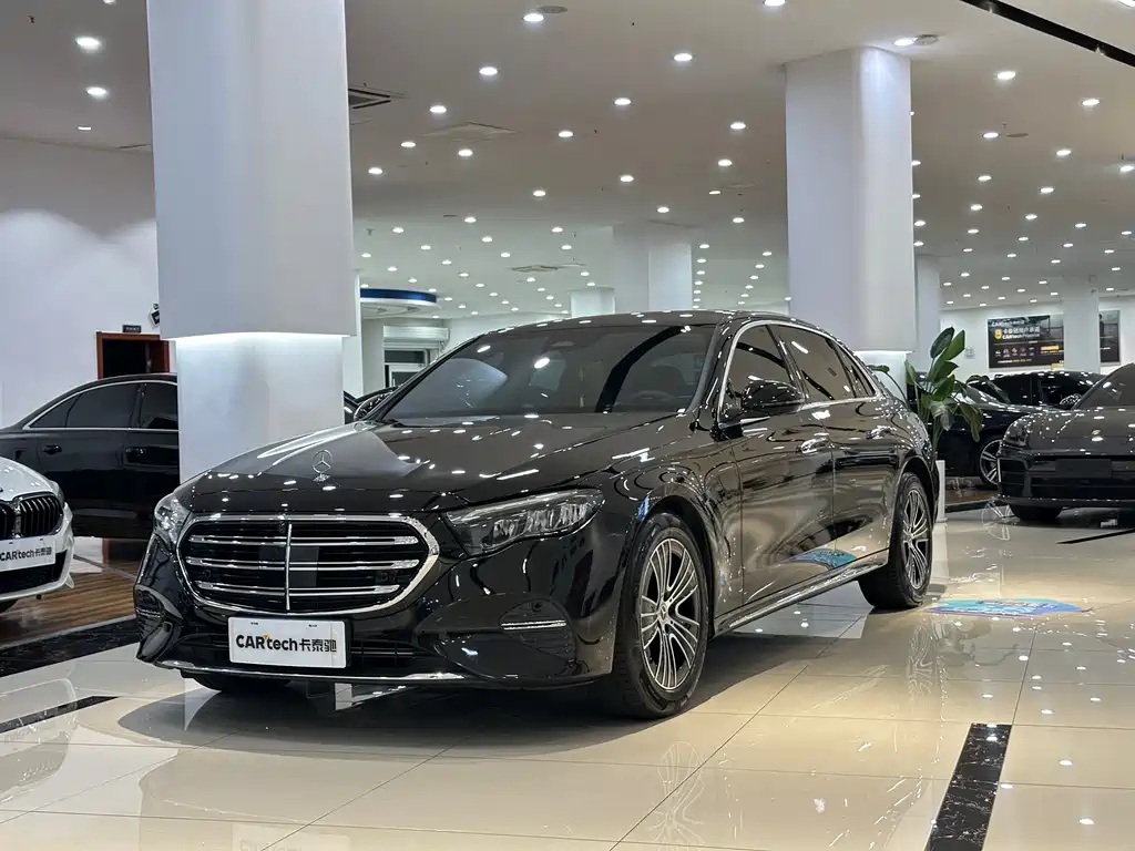 Mercedes-Benz E-Class 2024