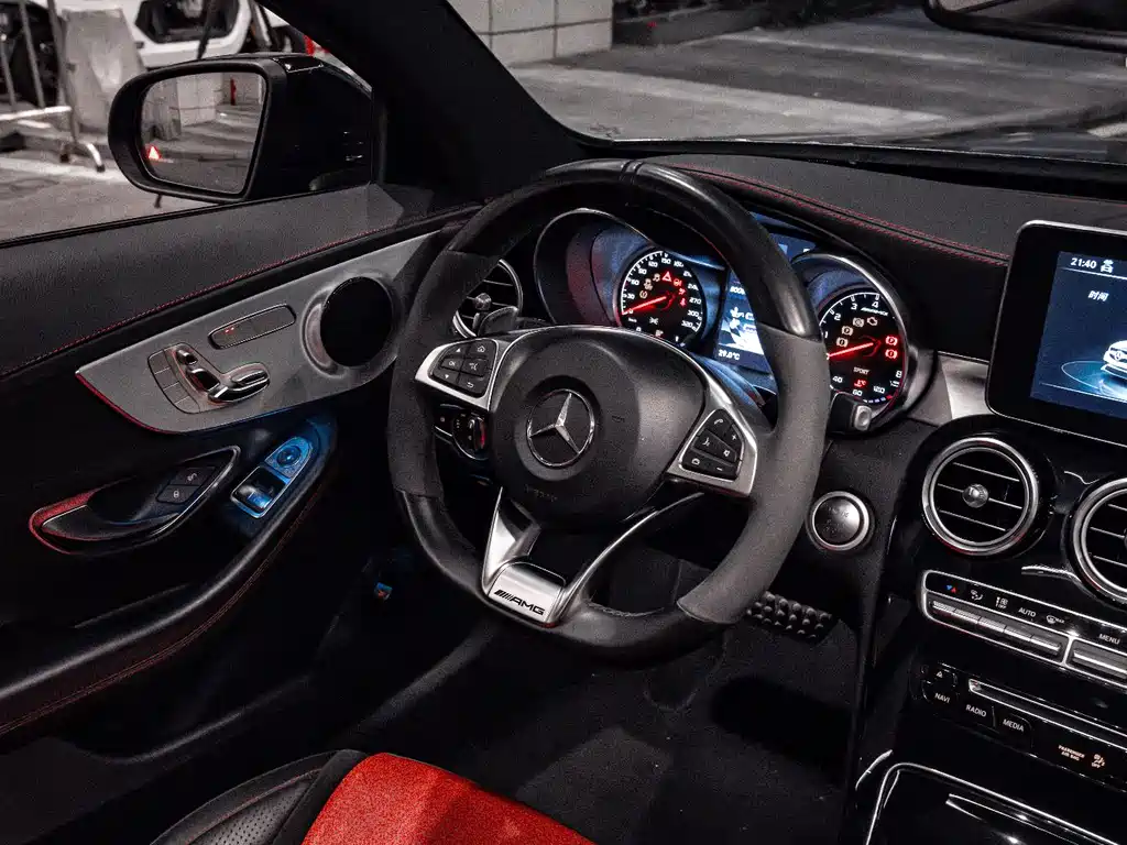 Mercedes-Benz C-Class AMG 2018 — фото 9