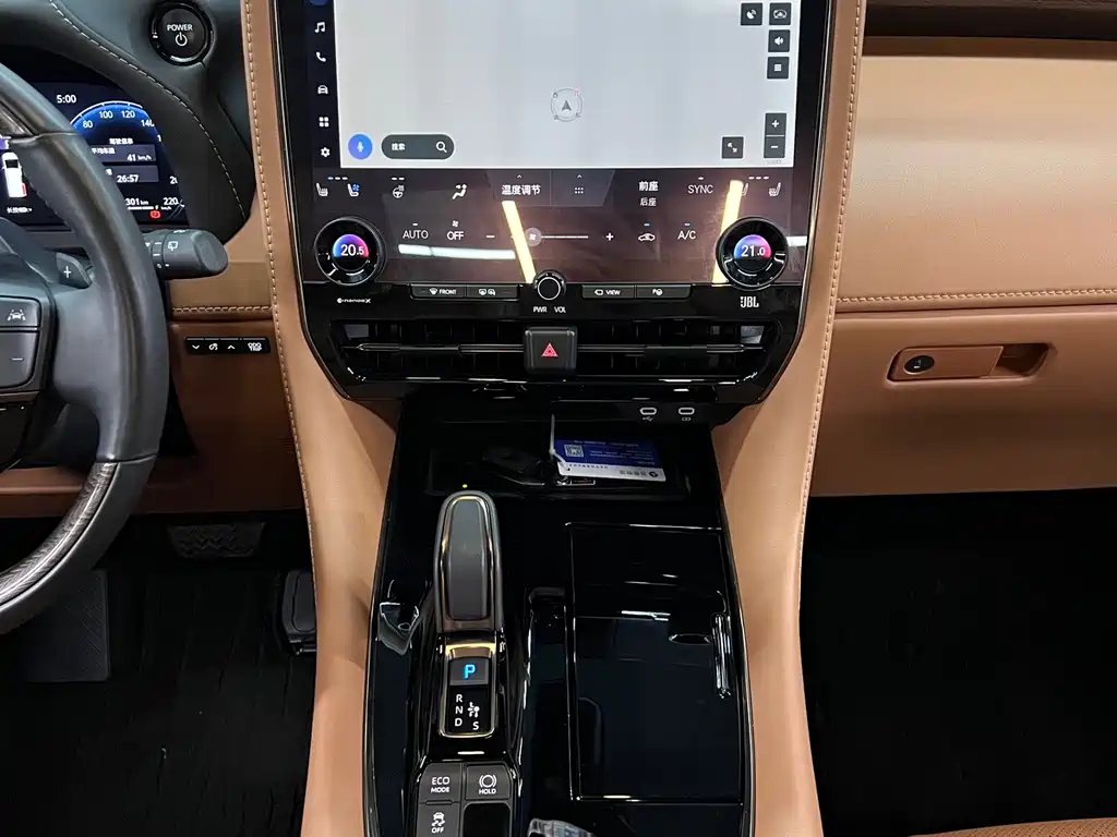 Toyota Vellfire 2024 — фото 18
