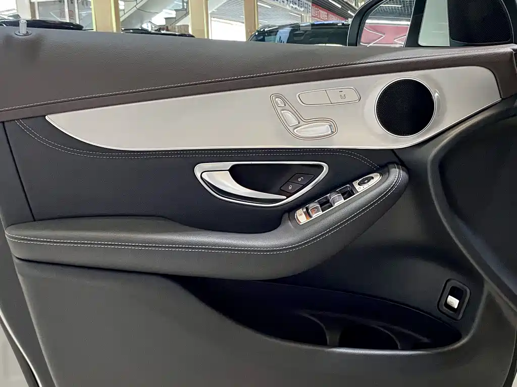Mercedes-Benz GLC 2021 — фото 10