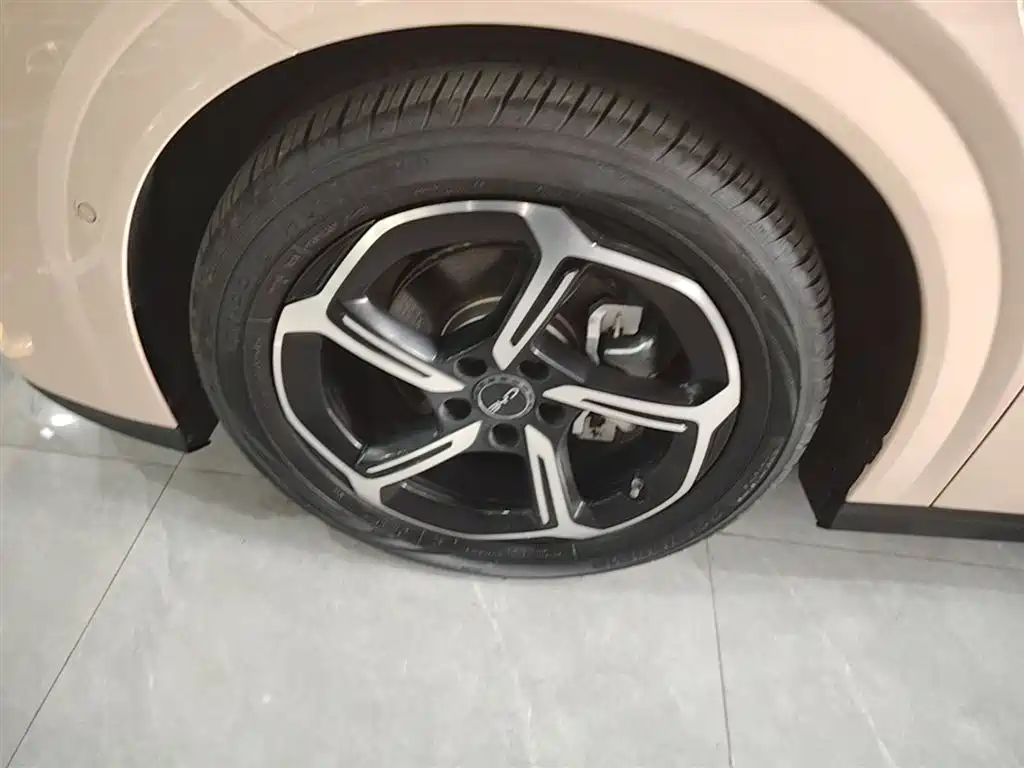 BYD Seal 06GT 2025 — фото 23