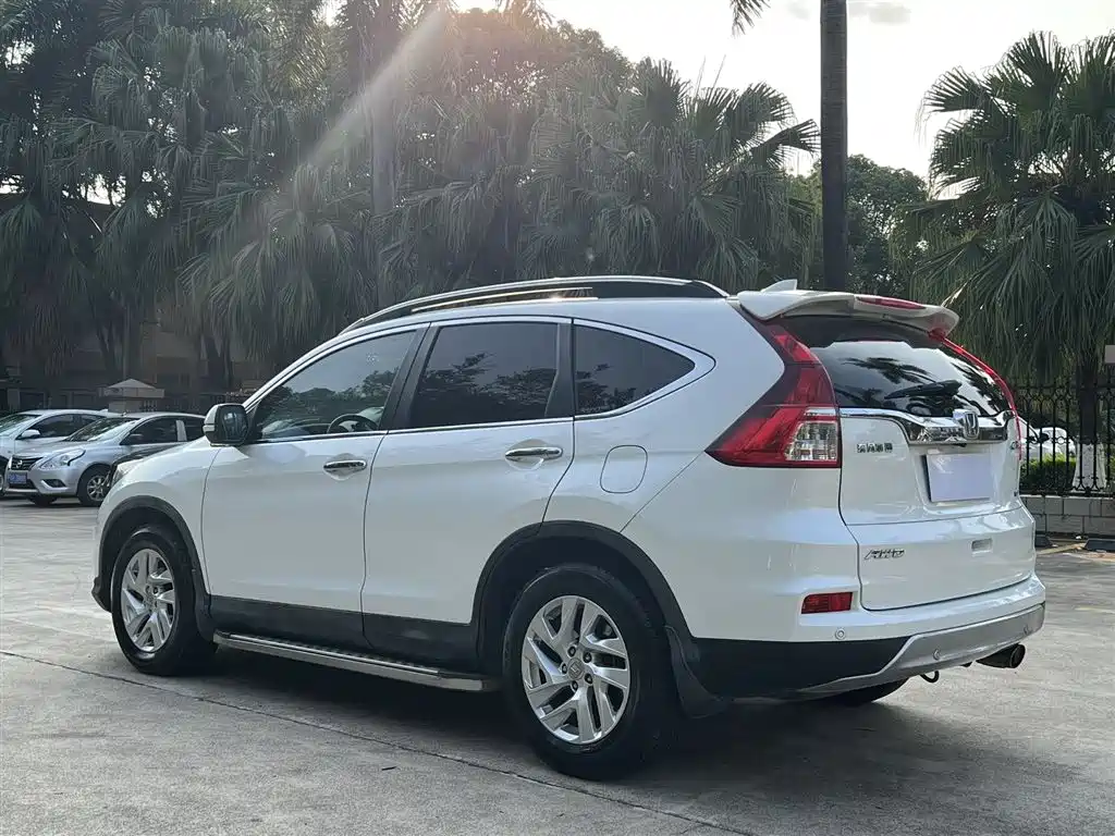 Honda CR-V 2015 — фото 9