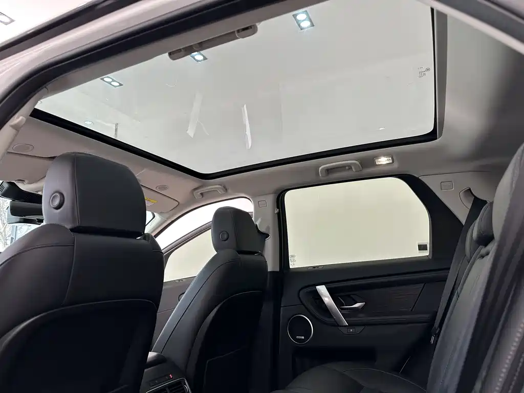 Land Rover Discovery Sport 2024 — фото 18