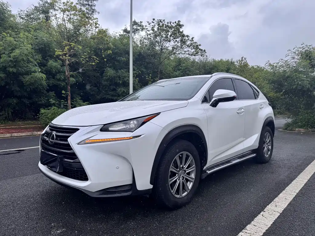 Lexus NX 2016 — фото 1