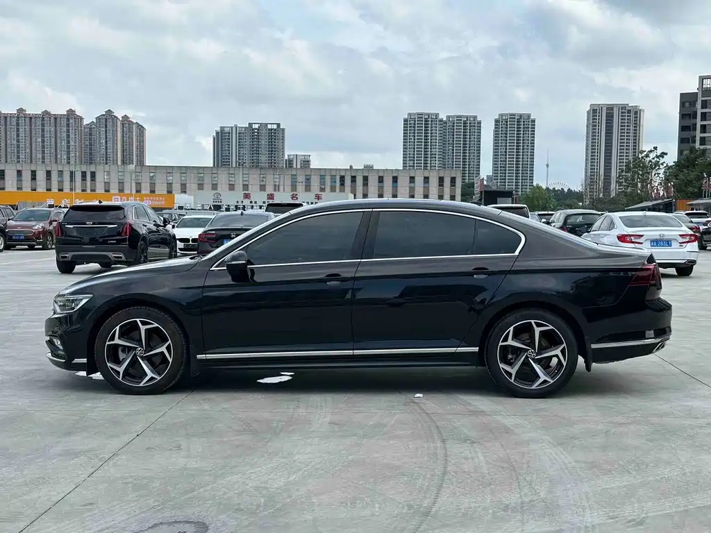 Volkswagen Magotan 2023