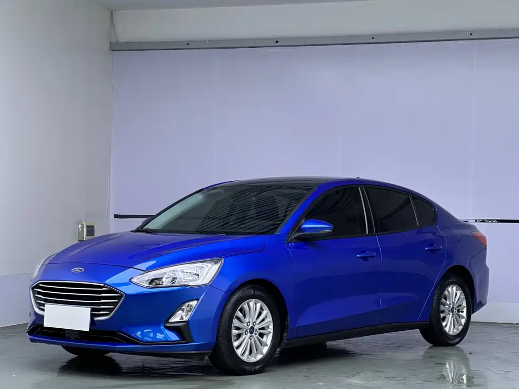 Ford Focus 2019 — фото 1