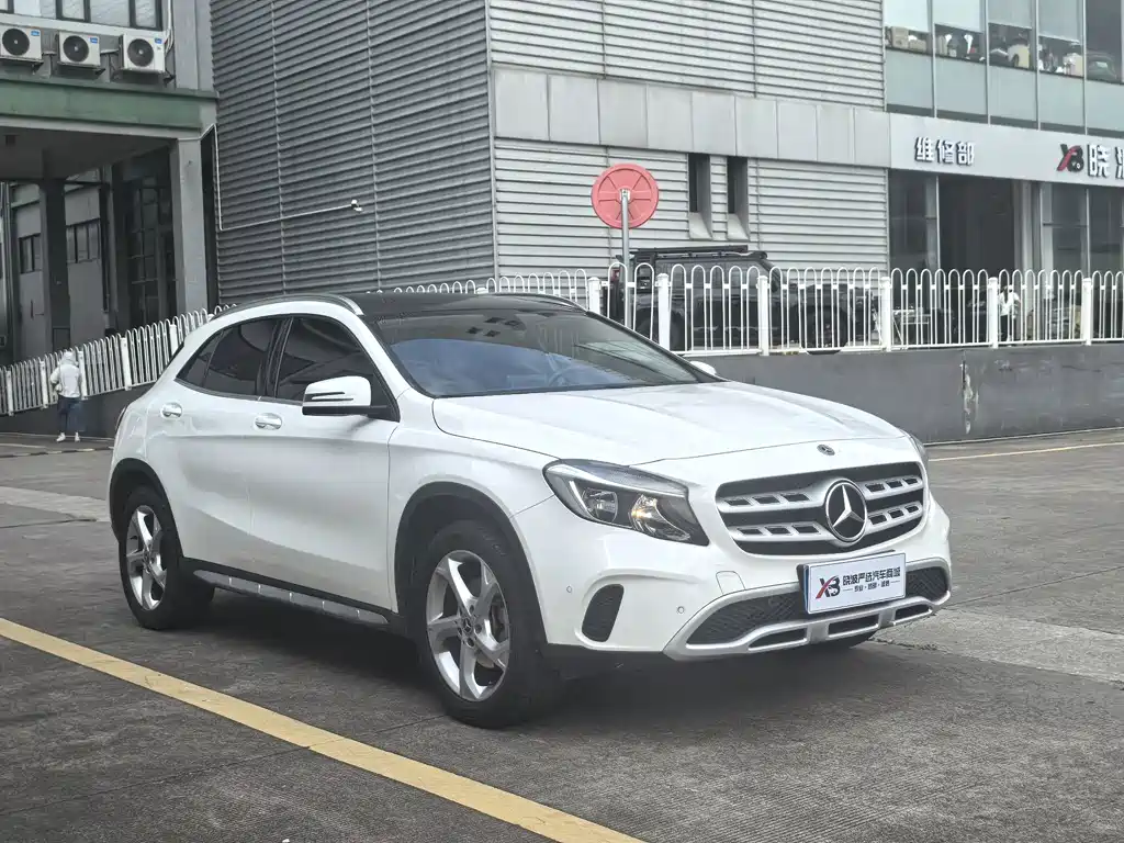 Mercedes-Benz GLA 2017