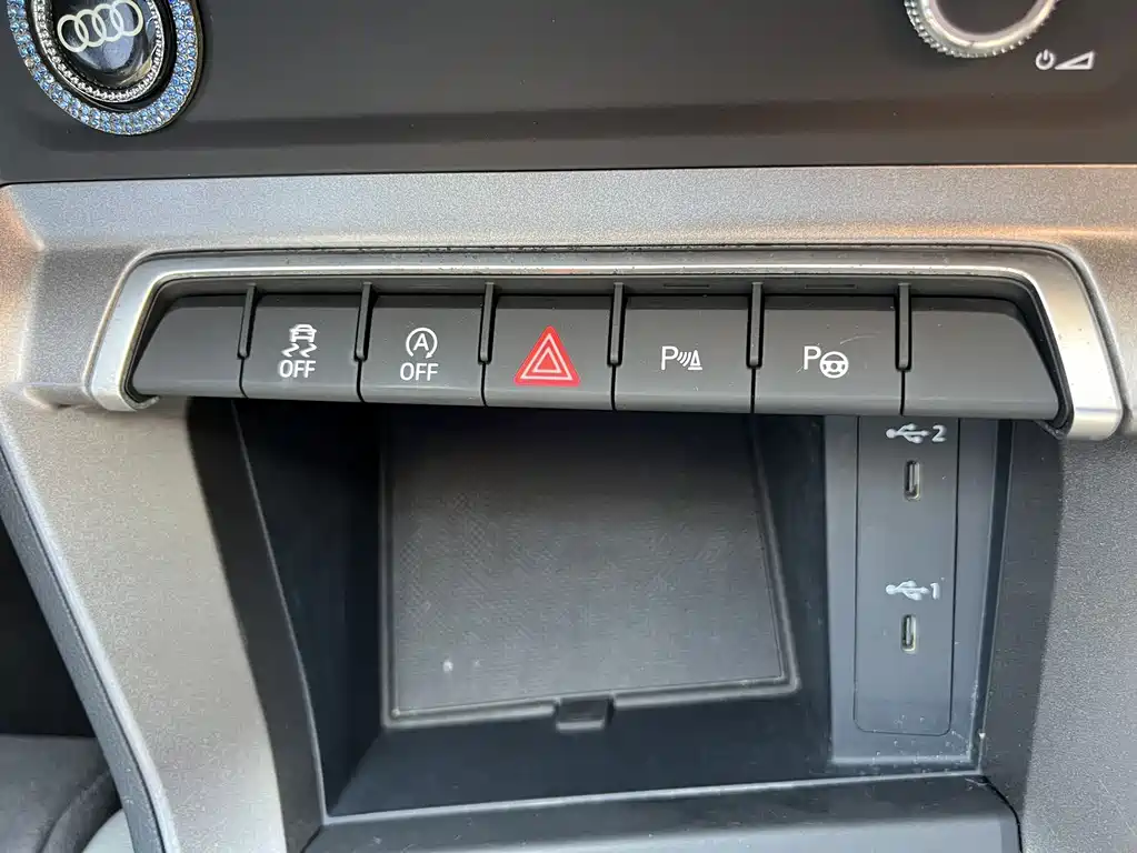 Audi Q3 2023 — фото 20