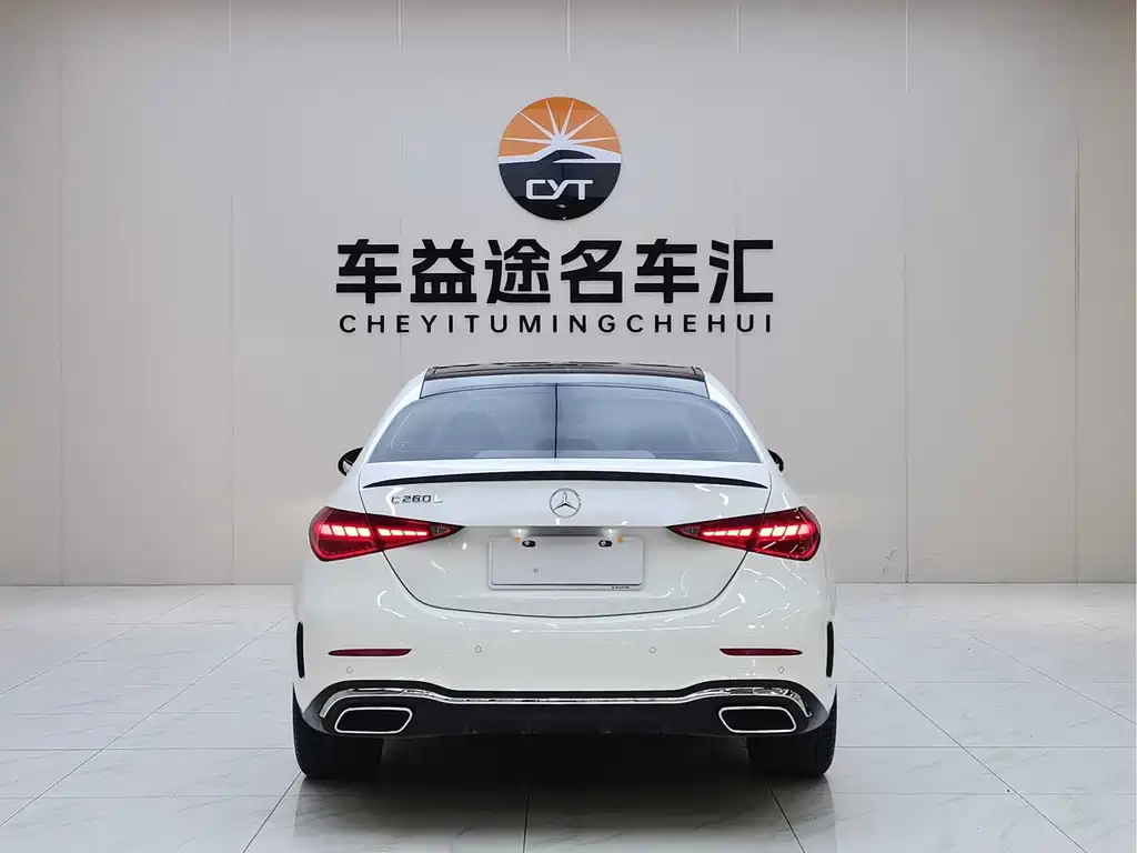 Mercedes-Benz C-Class 2024