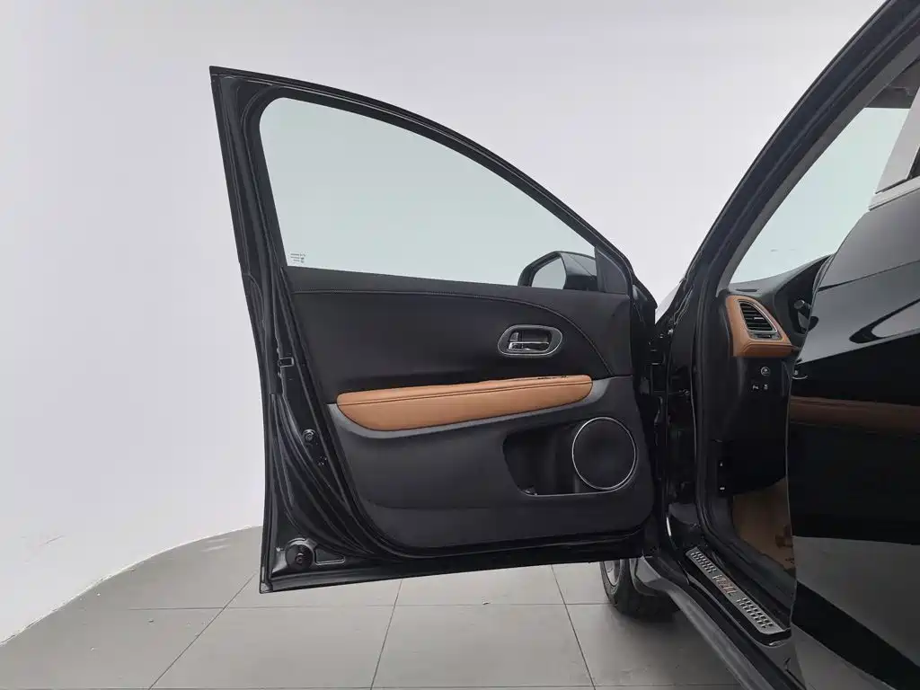Honda Vezel 2015 — фото 8