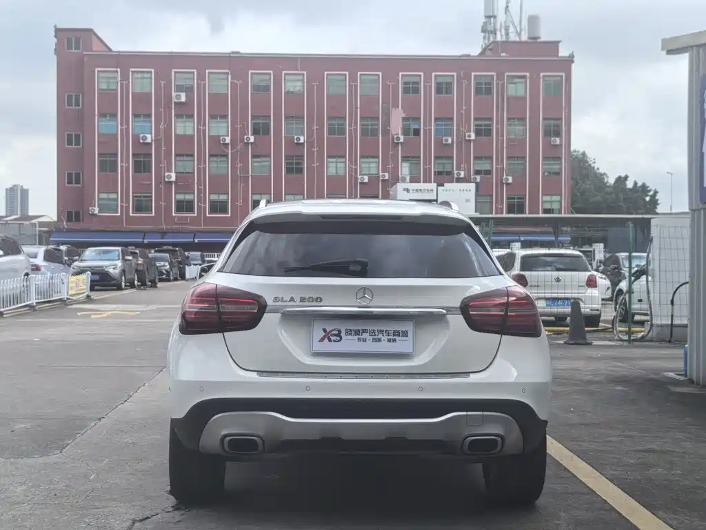 Mercedes-Benz GLA 2017