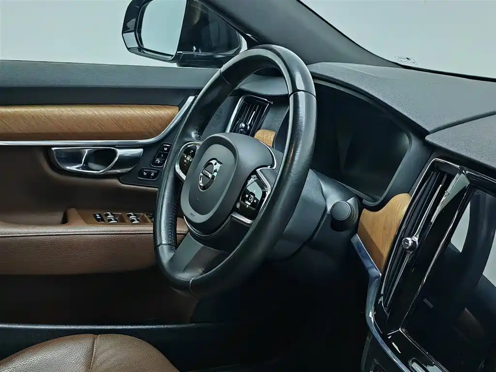Volvo S90 2021 — фото 22