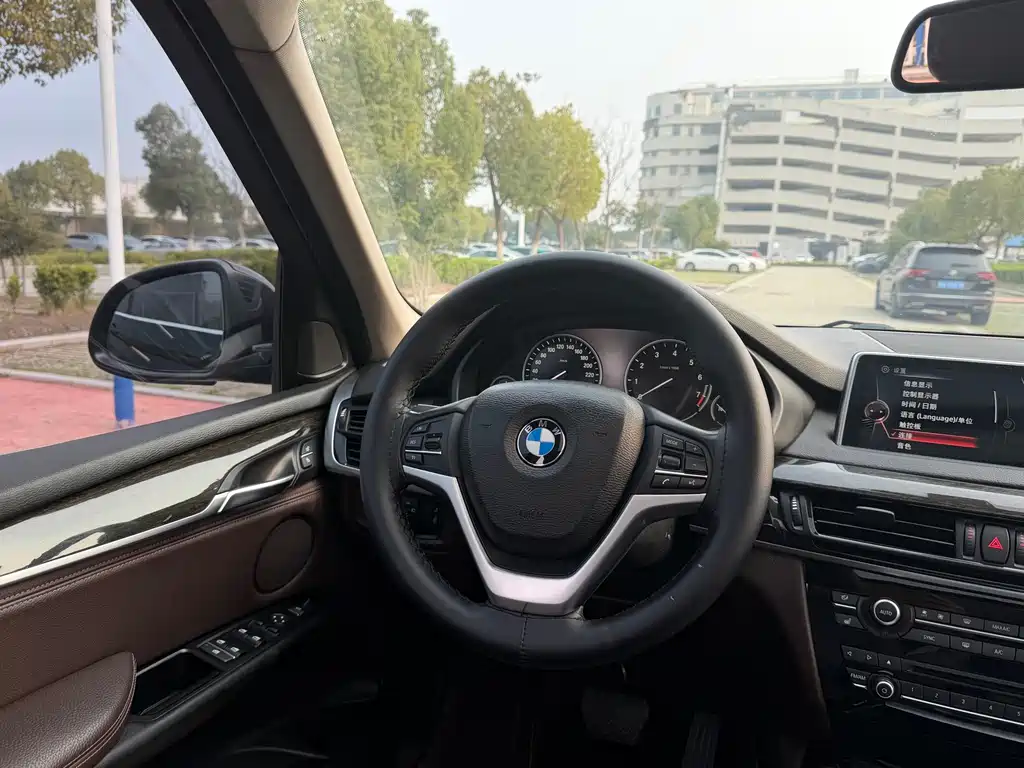BMW X5 2014 — фото 11