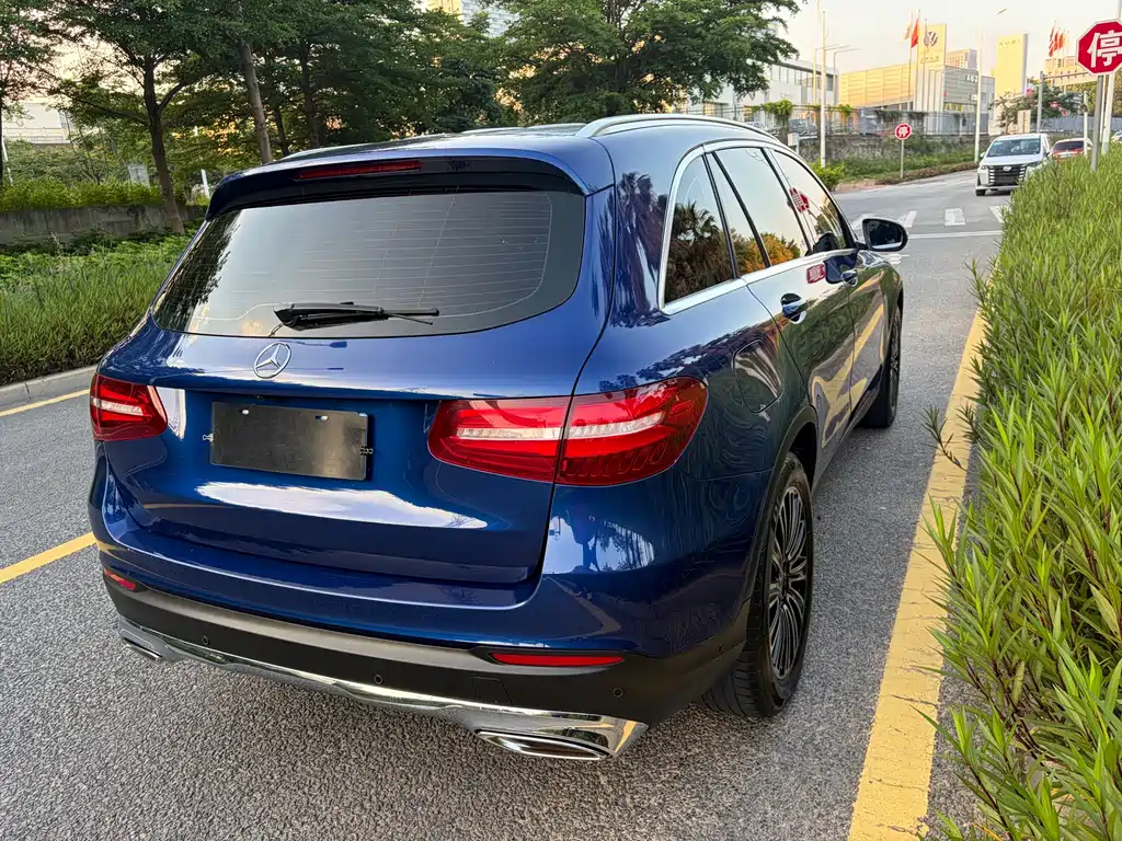 Mercedes-Benz GLC 2018 — фото 17
