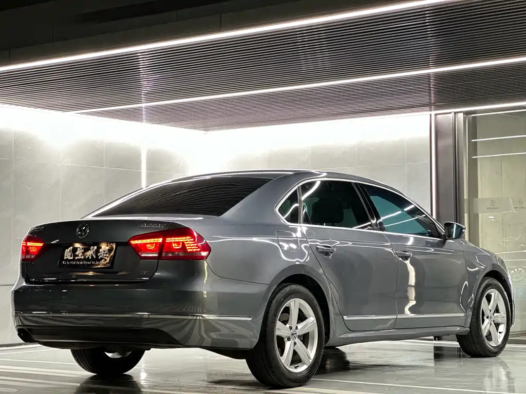 Volkswagen Passat 2015 — фото 29