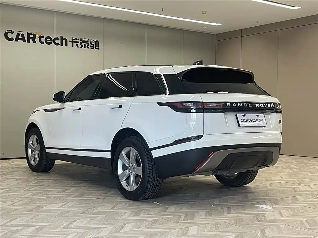 Land Rover Velar 2019 — фото 7