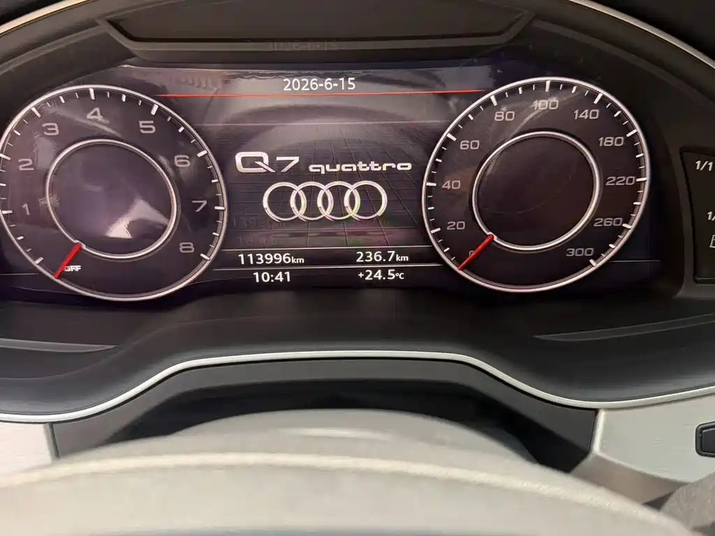Audi Q7 2016 — фото 7
