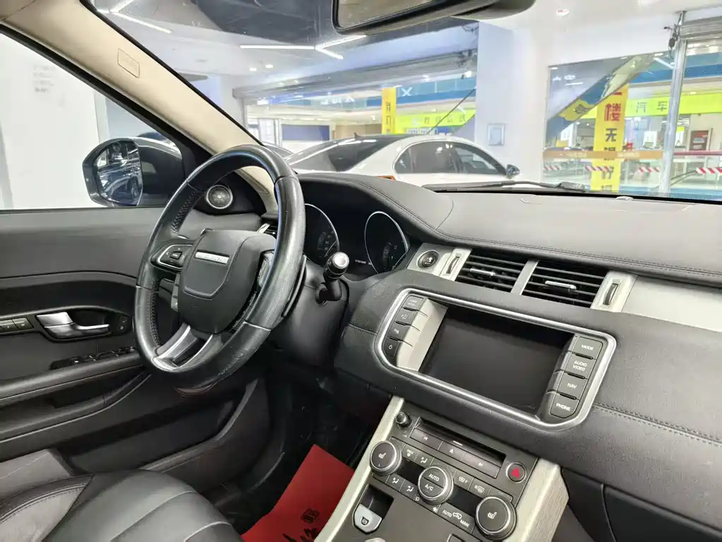 Land Rover Evoque 2014 — фото 15