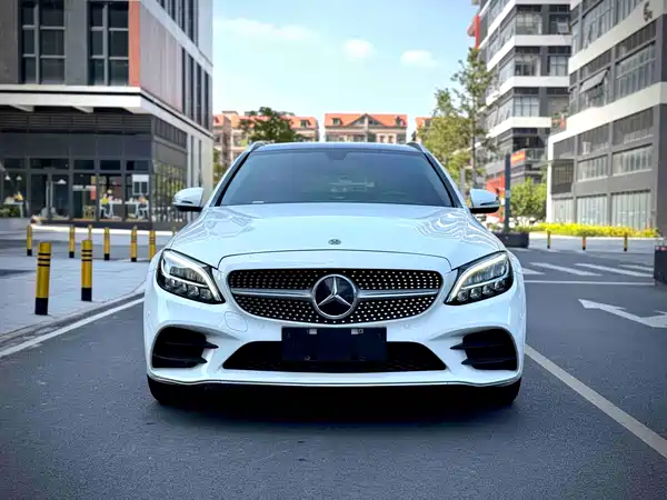 Mercedes-Benz C-Class 2021